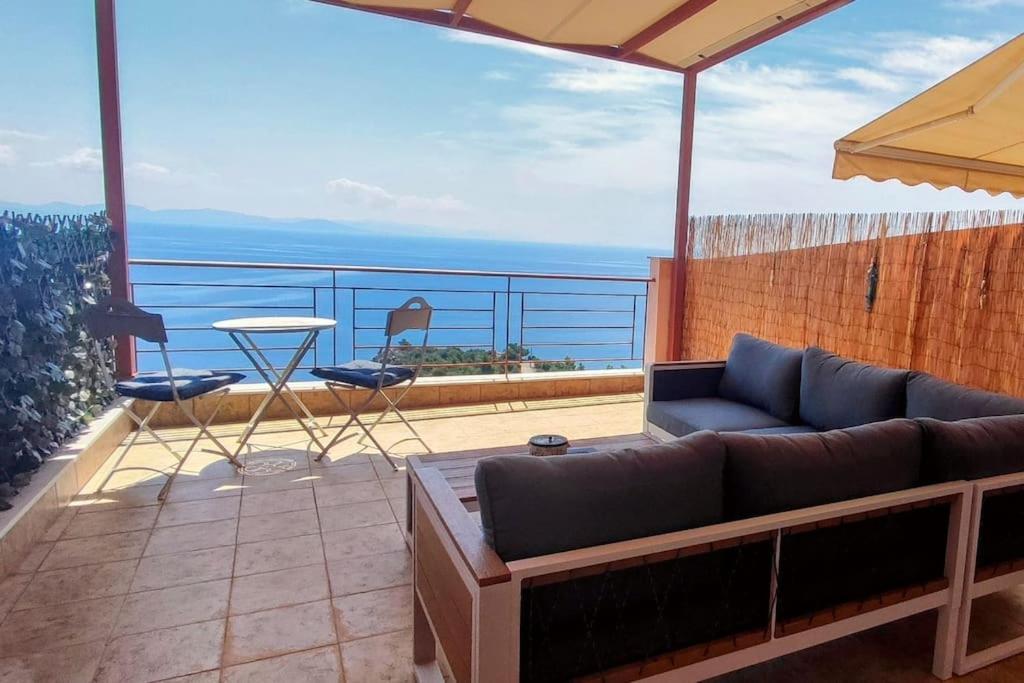 Simply Meraki Gytheian Apt With Panoramic Sea View Gythio Extérieur photo