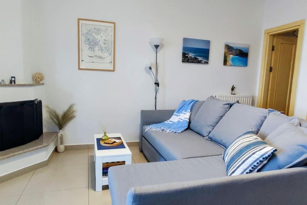 Simply Meraki Gytheian Apt With Panoramic Sea View Gythio Extérieur photo