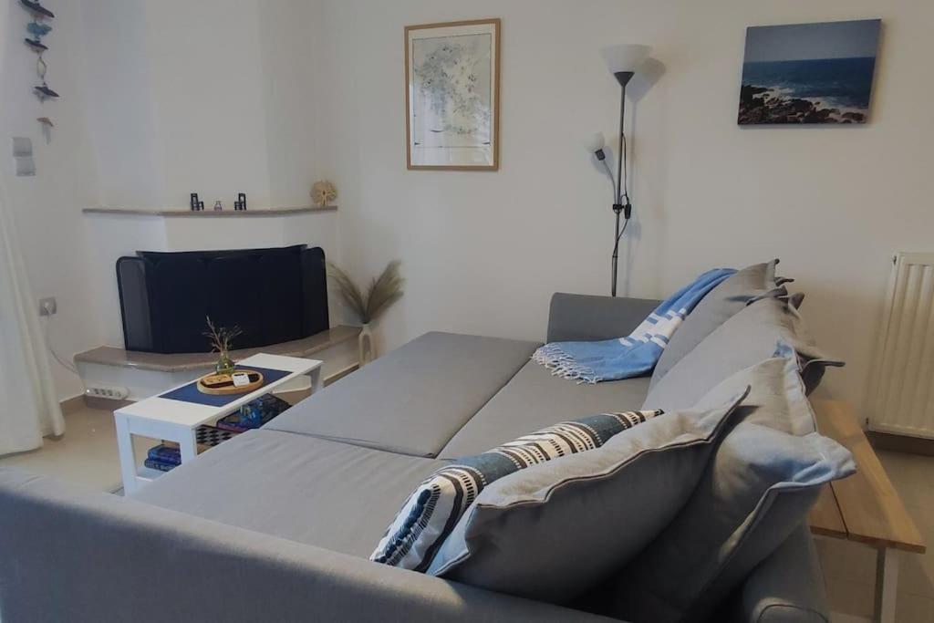 Simply Meraki Gytheian Apt With Panoramic Sea View Gythio Extérieur photo
